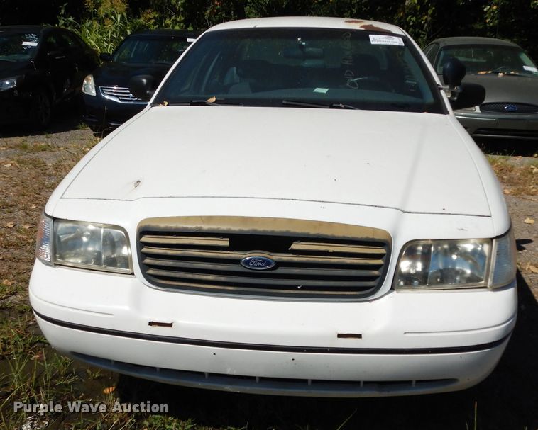 image for item DJ4411 2000 Ford Crown Victoria Police Interceptor