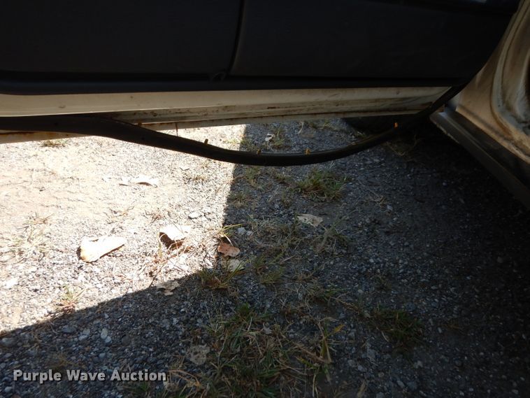 image for item DJ4411 2000 Ford Crown Victoria Police Interceptor