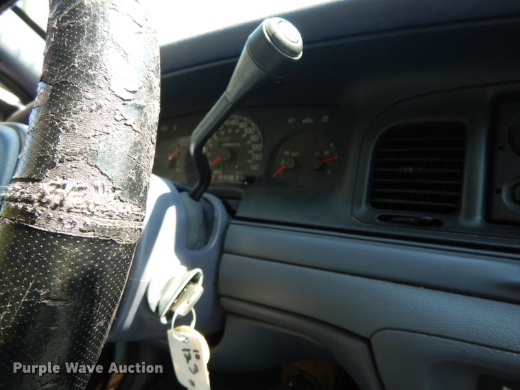 image for item DJ4411 2000 Ford Crown Victoria Police Interceptor