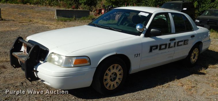 image for item DJ4431 2005 Ford Crown Victoria Police Interceptor