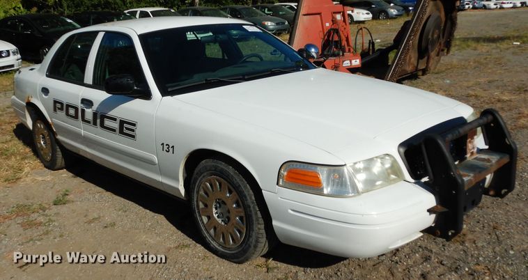 image for item DJ4431 2005 Ford Crown Victoria Police Interceptor