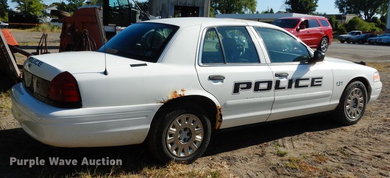 image for item DJ4431 2005 Ford Crown Victoria Police Interceptor