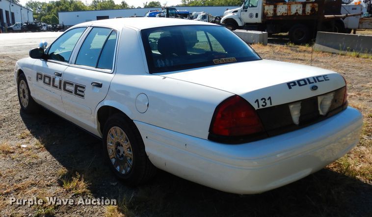 image for item DJ4431 2005 Ford Crown Victoria Police Interceptor