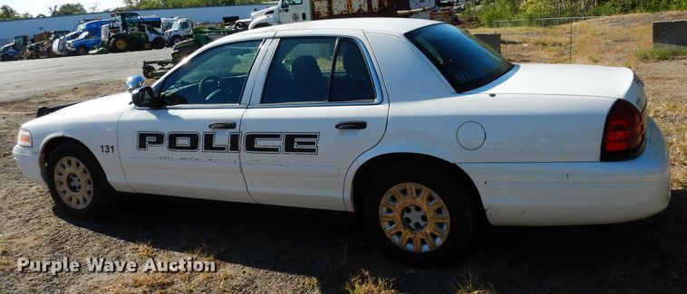 image for item DJ4431 2005 Ford Crown Victoria Police Interceptor