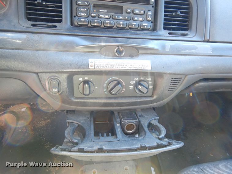 image for item DJ4431 2005 Ford Crown Victoria Police Interceptor