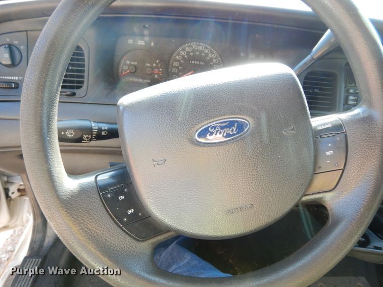 image for item DJ4431 2005 Ford Crown Victoria Police Interceptor