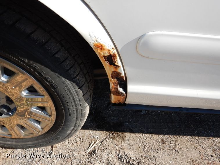 image for item DJ4431 2005 Ford Crown Victoria Police Interceptor