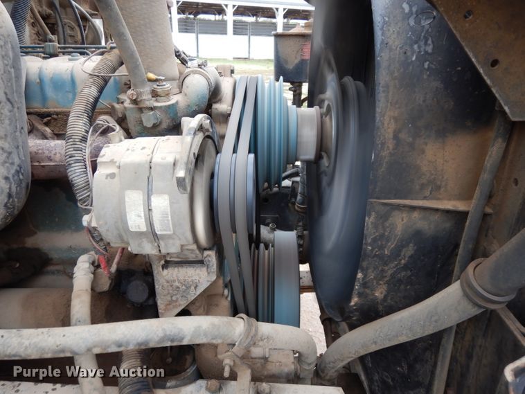 image for item DJ4483 1991 International 4700  dump truck