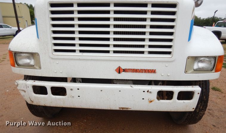 image for item DJ4483 1991 International 4700  dump truck