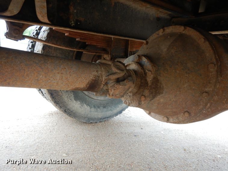 image for item DJ4483 1991 International 4700  dump truck