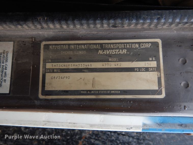 image for item DJ4483 1991 International 4700  dump truck