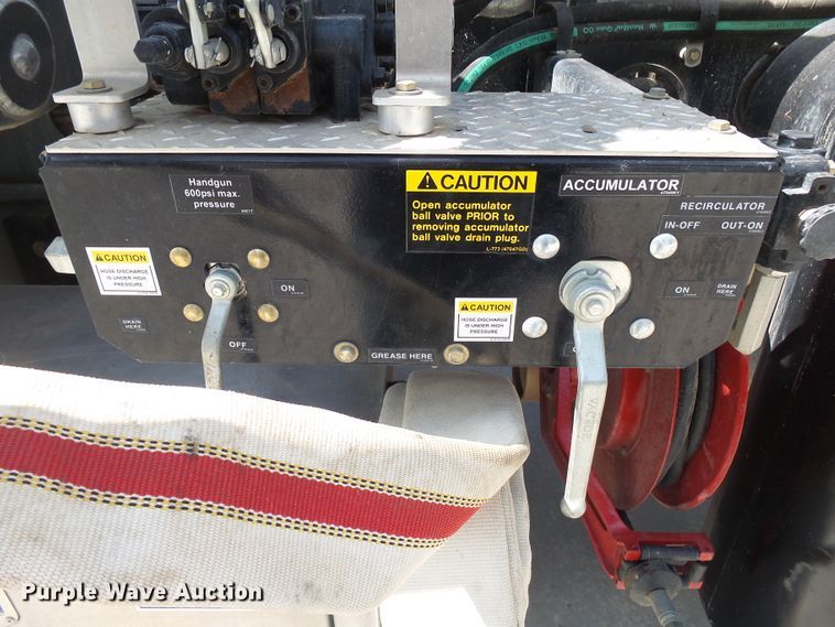 image for item EF9644 2010 International DuraStar 4300  sewer rodder truck