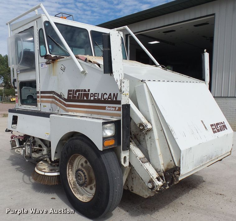 image for item EF9646 1999 Elgin Pelican P  street sweeper