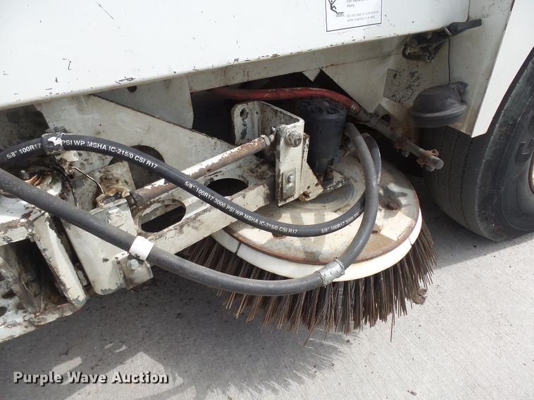 image for item EF9646 1999 Elgin Pelican P  street sweeper