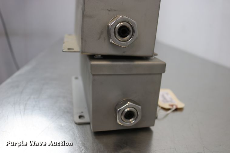 image for item EP9705 (2) Bentley-Nevada 24765-01-01 LVDT expansion transducers