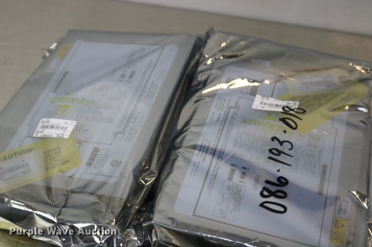 image for item EP9709 (3) Bentley-Nevada 3300/20-02-01-04-00-00 dual thrust modules