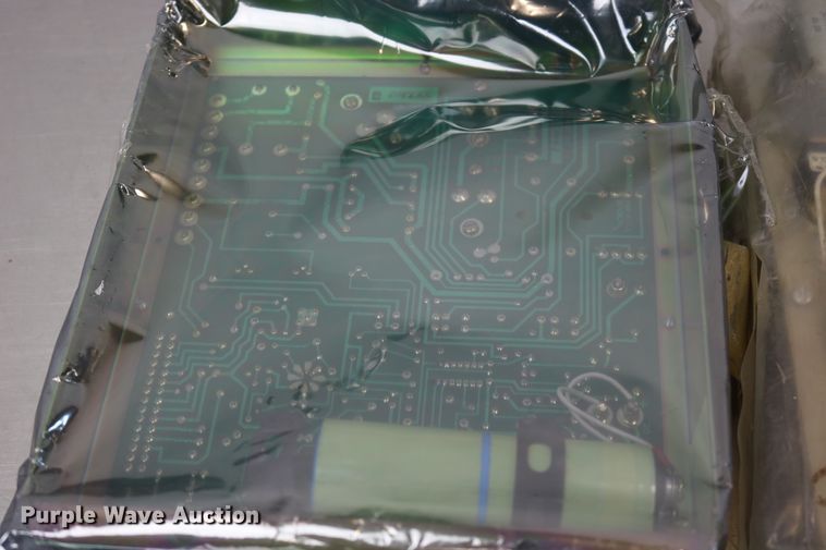 image for item EP9711 (2) S-E-Co D25043-1 motor speed control module