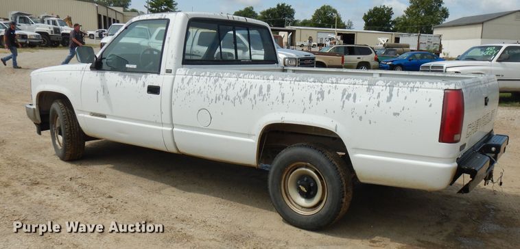 image for item FN9449 1990 Chevrolet Cheyenne 2500  pickup truck