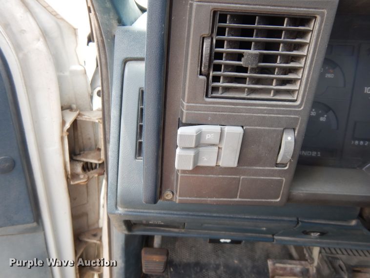 image for item FN9449 1990 Chevrolet Cheyenne 2500  pickup truck