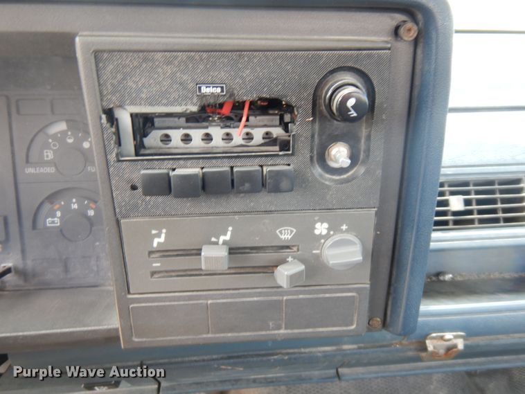 image for item FN9449 1990 Chevrolet Cheyenne 2500  pickup truck