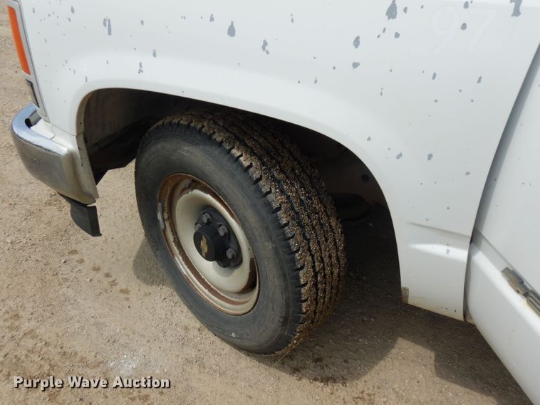 image for item FN9449 1990 Chevrolet Cheyenne 2500  pickup truck