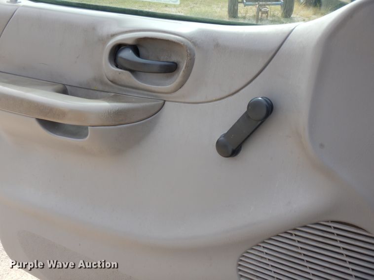 image for item FN9451 1999 Ford F150  pickup truck