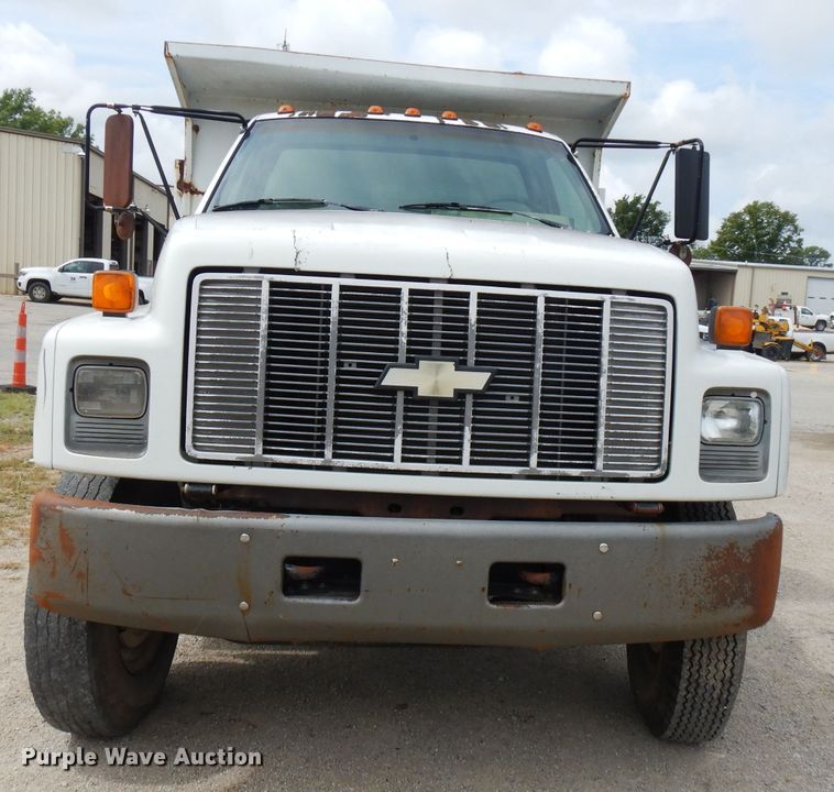 image for item FN9452 1994 Chevrolet Kodiak C5500  dump truck