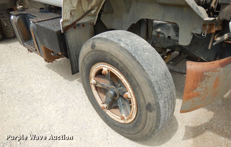 image for item FN9452 1994 Chevrolet Kodiak C5500  dump truck