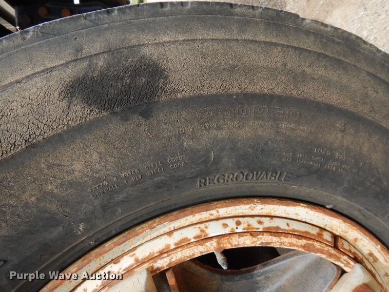 image for item FN9452 1994 Chevrolet Kodiak C5500  dump truck