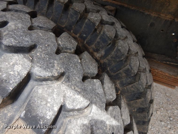 image for item FN9452 1994 Chevrolet Kodiak C5500  dump truck