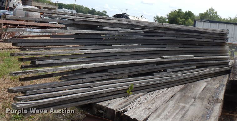 image for item FN9456 Approximately 20 rafters