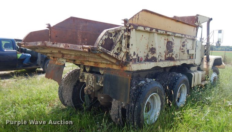 image for item FN9457 1971 Jeep  dump truck
