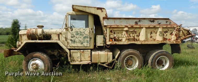 image for item FN9457 1971 Jeep  dump truck
