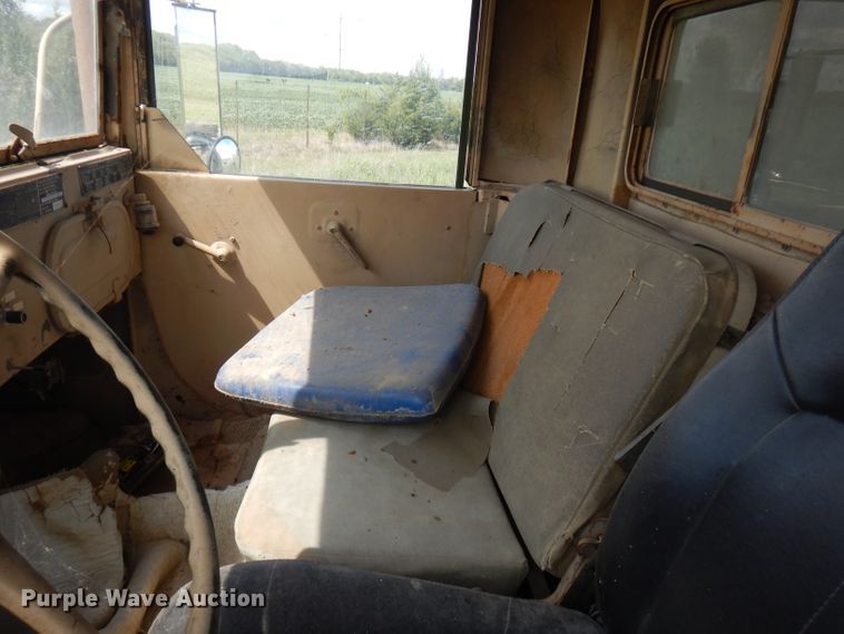 image for item FN9457 1971 Jeep  dump truck