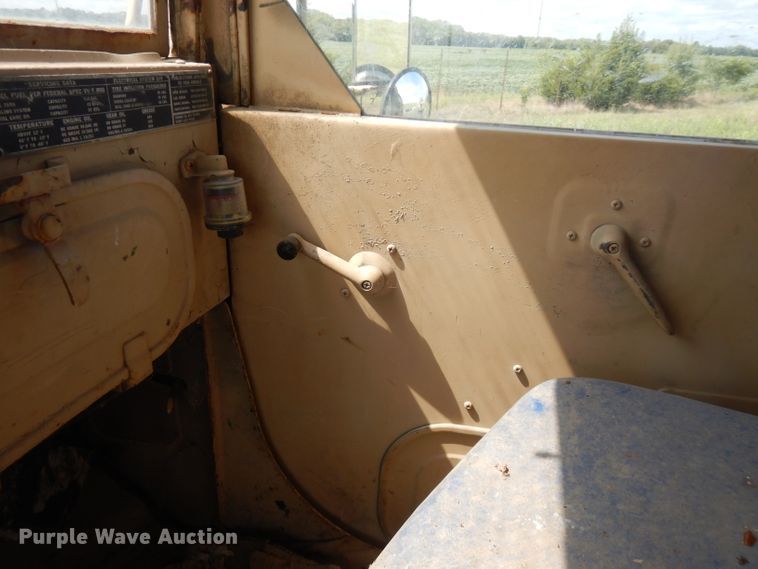 image for item FN9457 1971 Jeep  dump truck