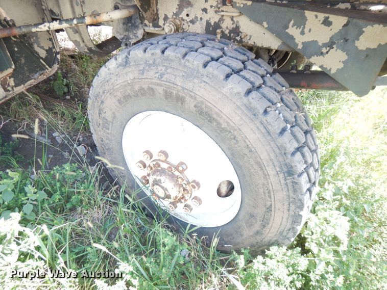 image for item FN9457 1971 Jeep  dump truck