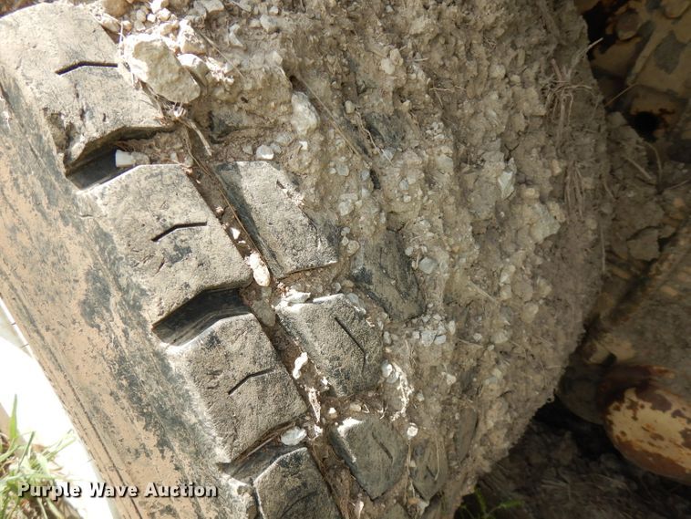 image for item FN9457 1971 Jeep  dump truck