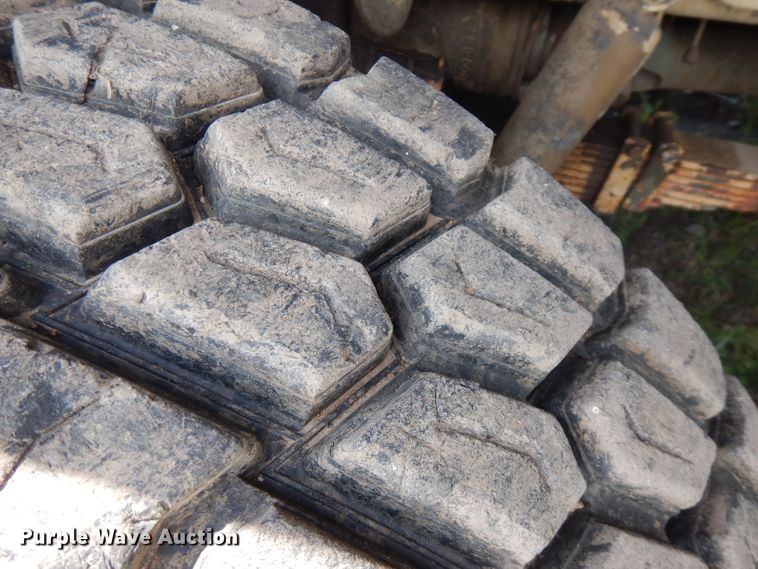 image for item FN9457 1971 Jeep  dump truck