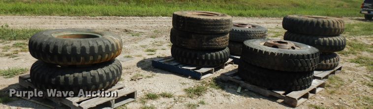 image for item FN9458 Approximately 12 tires and wheels