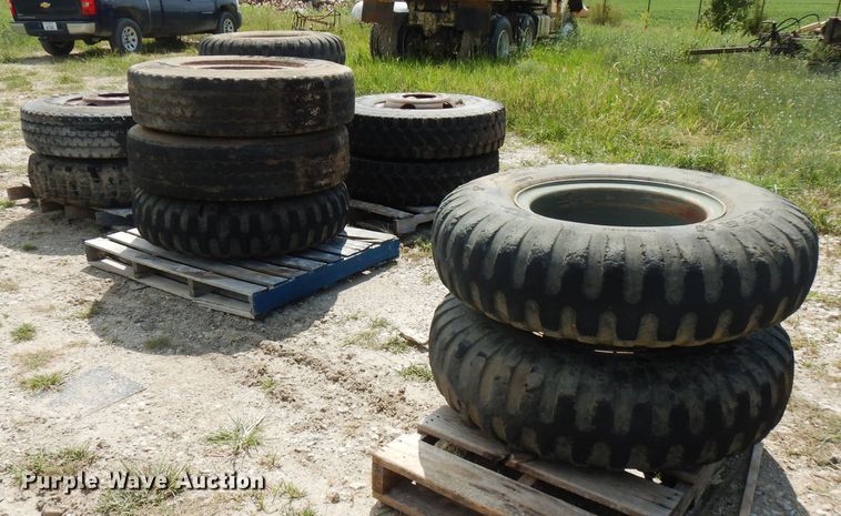 image for item FN9458 Approximately 12 tires and wheels