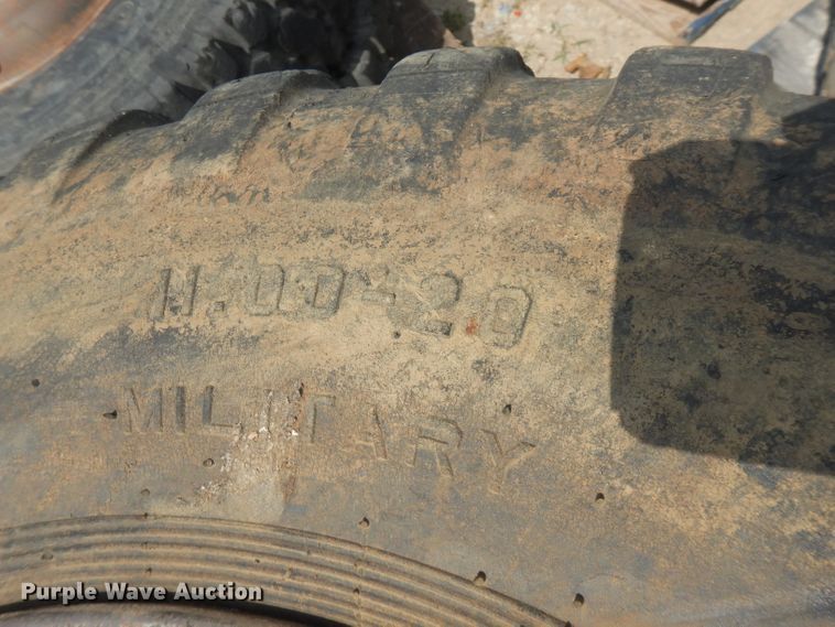 image for item FN9458 Approximately 12 tires and wheels