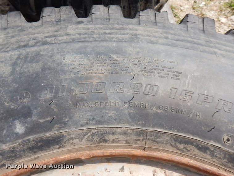 image for item FN9458 Approximately 12 tires and wheels