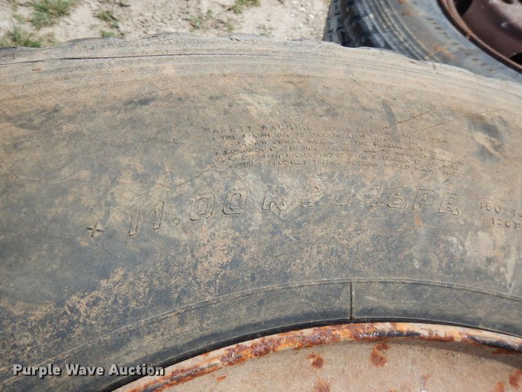 image for item FN9458 Approximately 12 tires and wheels