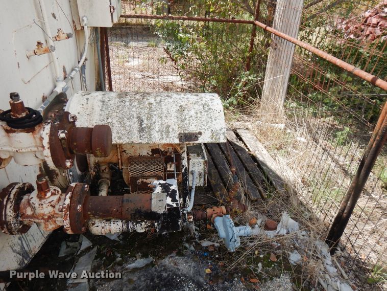 image for item FN9459 Steel storage tank