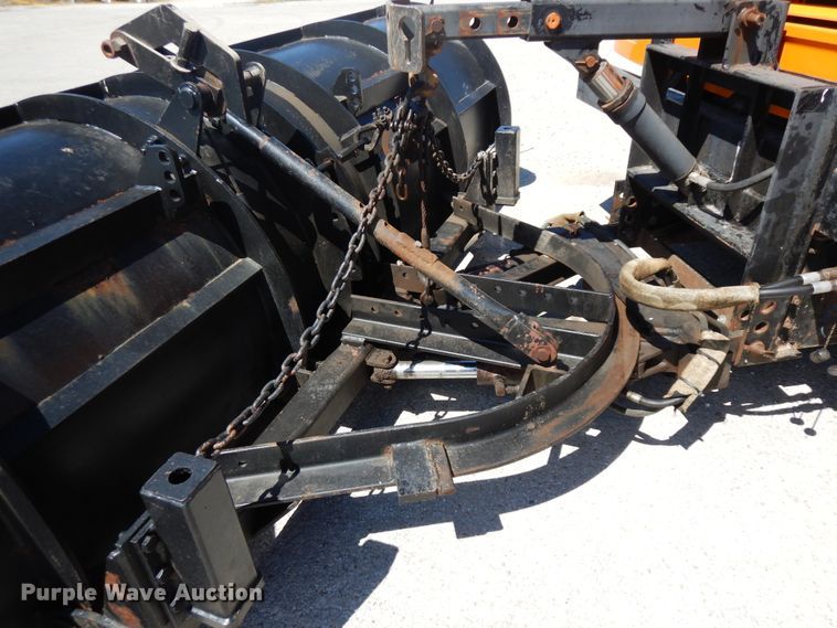 image for item FR9750 2001 International 4900  dump truck