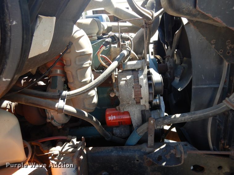 image for item FR9751 1995 International 4900  dump truck