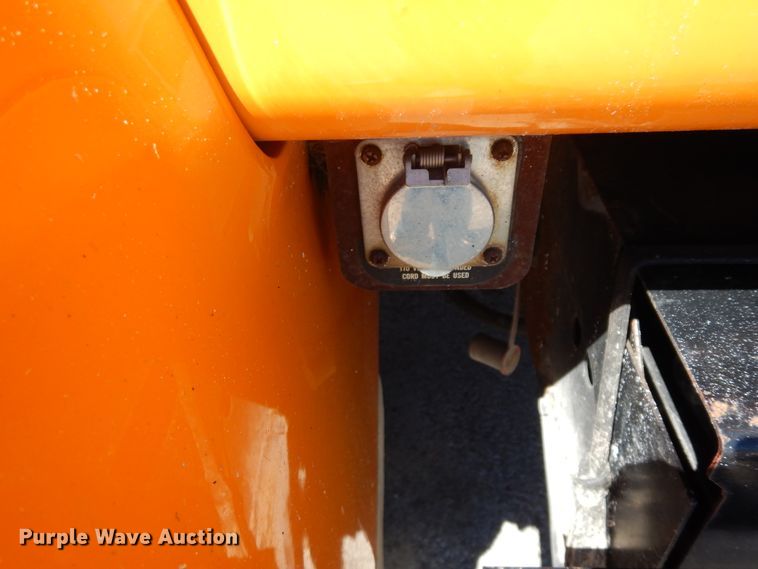 image for item FR9751 1995 International 4900  dump truck