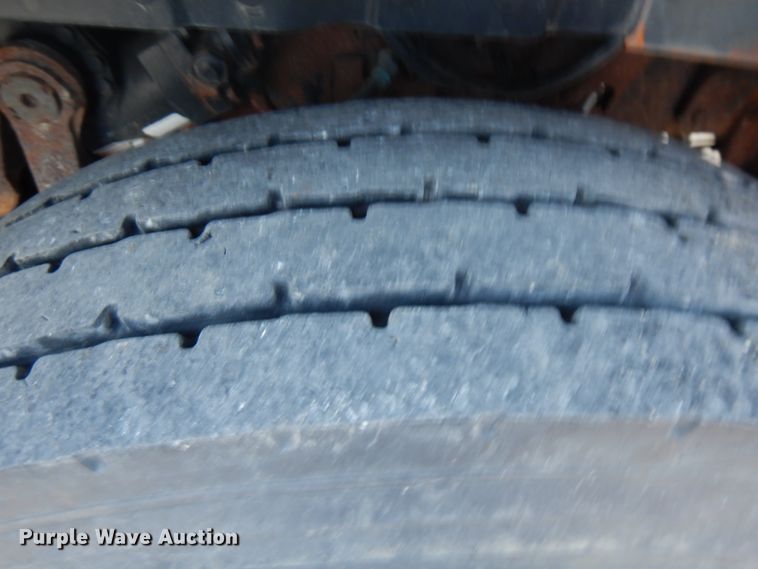 image for item FR9751 1995 International 4900  dump truck