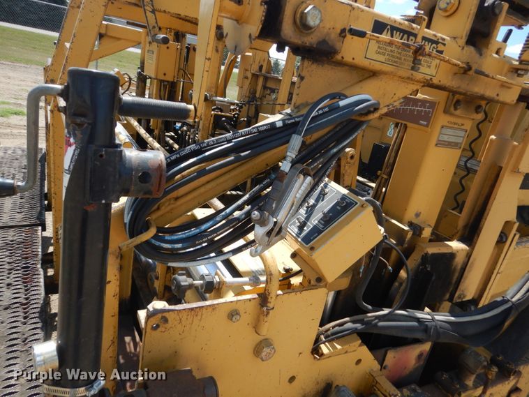 image for item FT9011 1991 Caterpillar AP-800B  paver