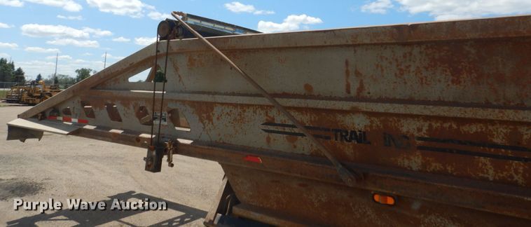 image for item FT9012 1999 Trail King TK54BDU bottom dump trailer